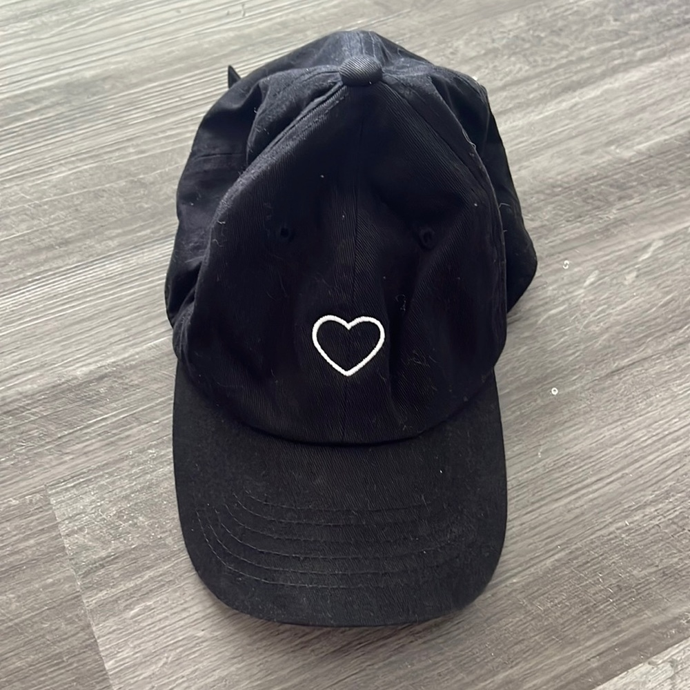 On Twelfth heart cap